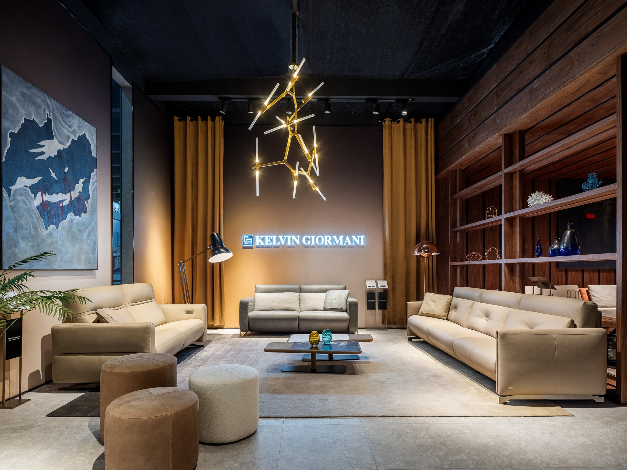 Nuestro estudio participa en la feria del mueble CIFF Furniture de Guangzhou con el diseño del stand y el catálogo de Kelvin Giormani.