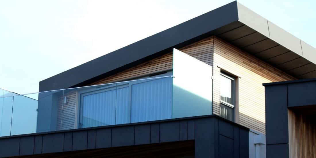 Los nuevos materiales de construcción buscan reducir la huella ambiental de los edificios.